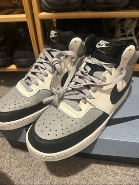 Nike Men’s High-Top Sneakers - Gray/Black/White